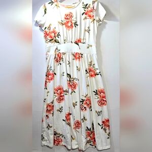 Medium Reb & J. Floral White and Pink Dress Super Soft